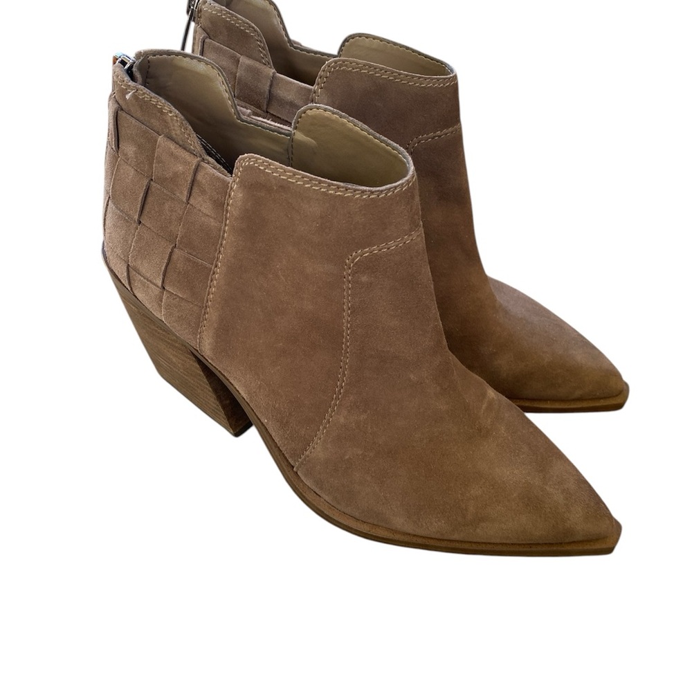 Vince Camuto Gemlee Brown‎ Suede Western Vibes Ankle Booties